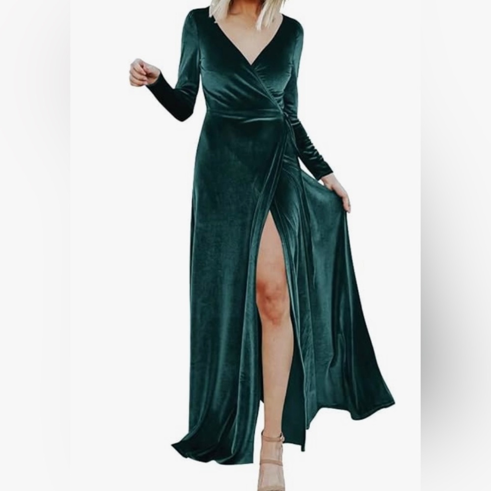 BRAND NEW, NEVER WORN - velvet wrap dress